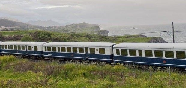 Tren Costa Verde Express
